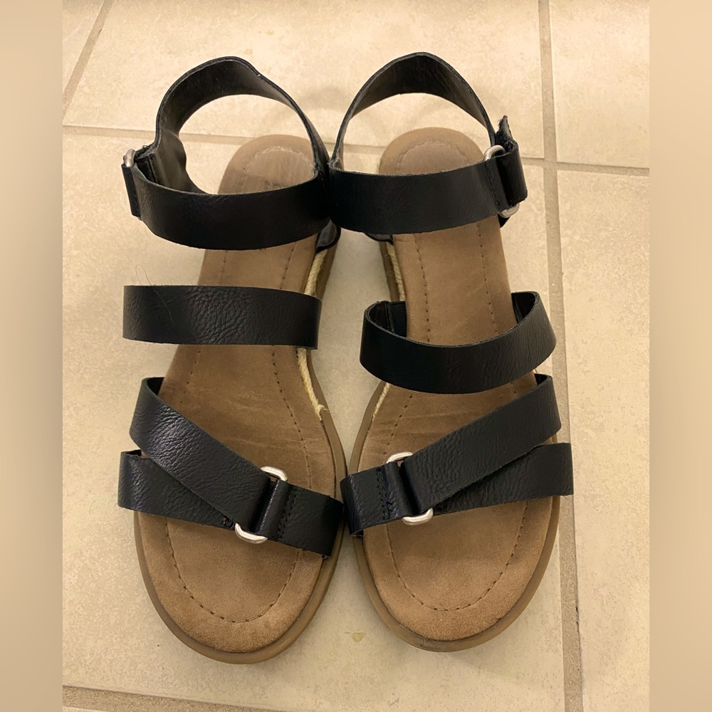 Women's Black Strappy Sandals